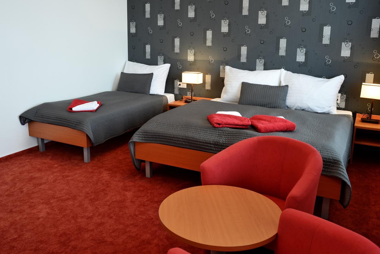 Hotel Limba Ctt Tvrdosin Extérieur photo